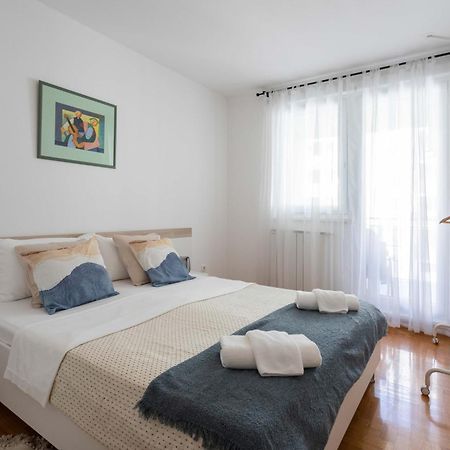 Sunny 1Bdr With Balcony & Parking Appartement Zagreb Buitenkant foto