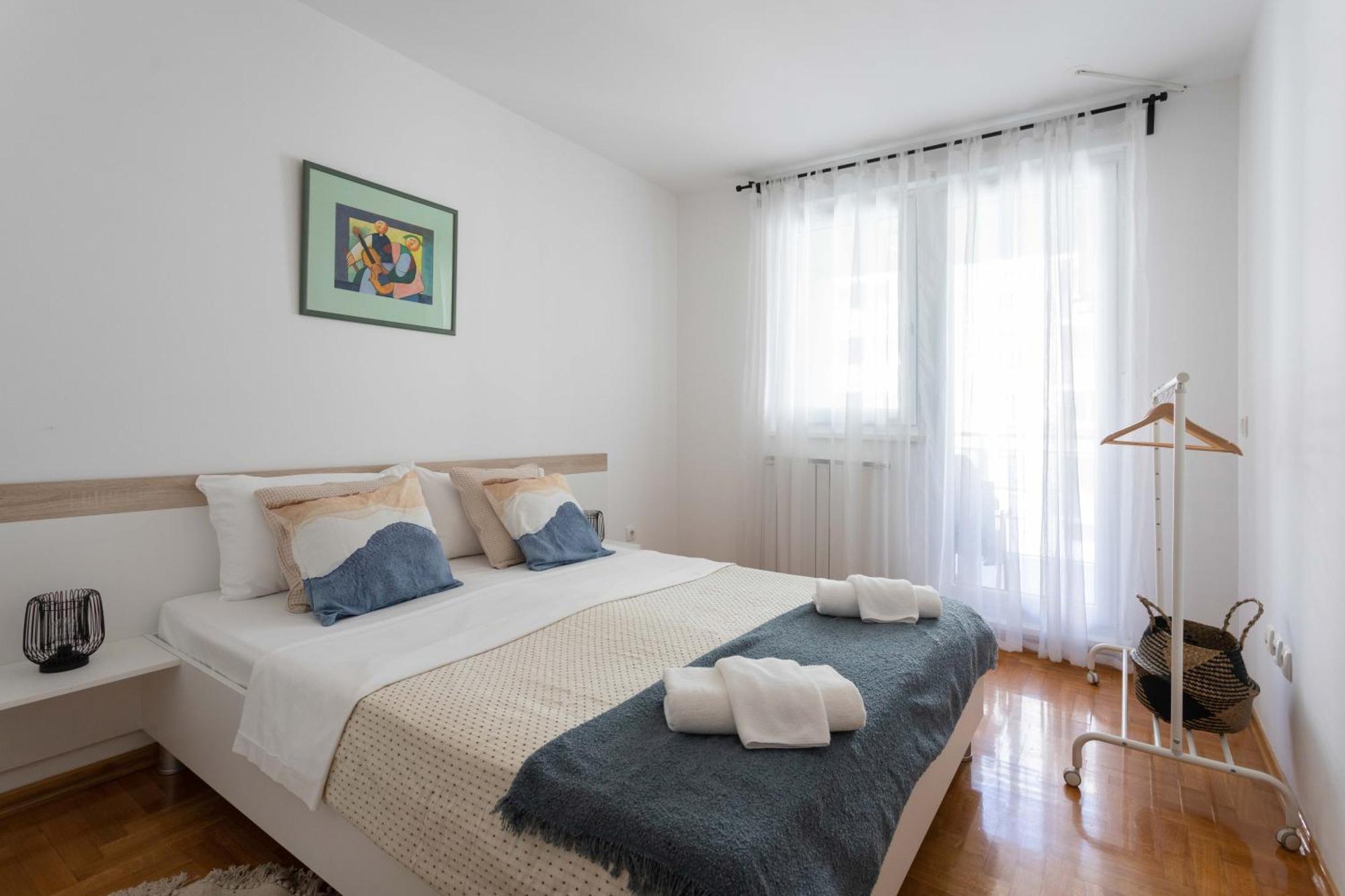 Sunny 1Bdr With Balcony & Parking Appartement Zagreb Buitenkant foto